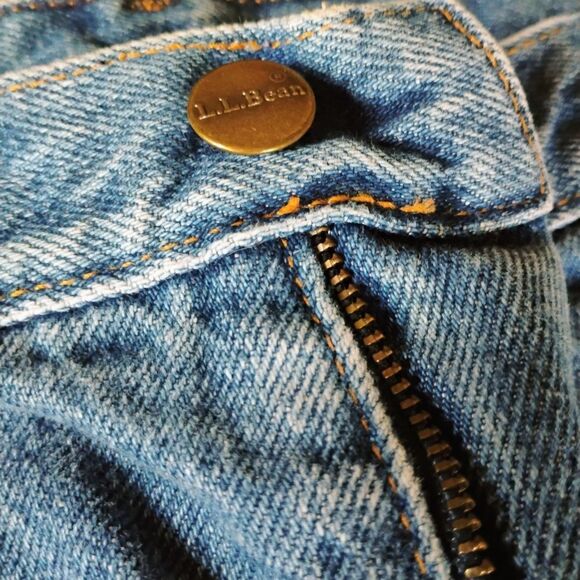 L.L. Bean Relaxed Fit Women's Jeans Size: 18R (0922) - Picture 2 of 6
